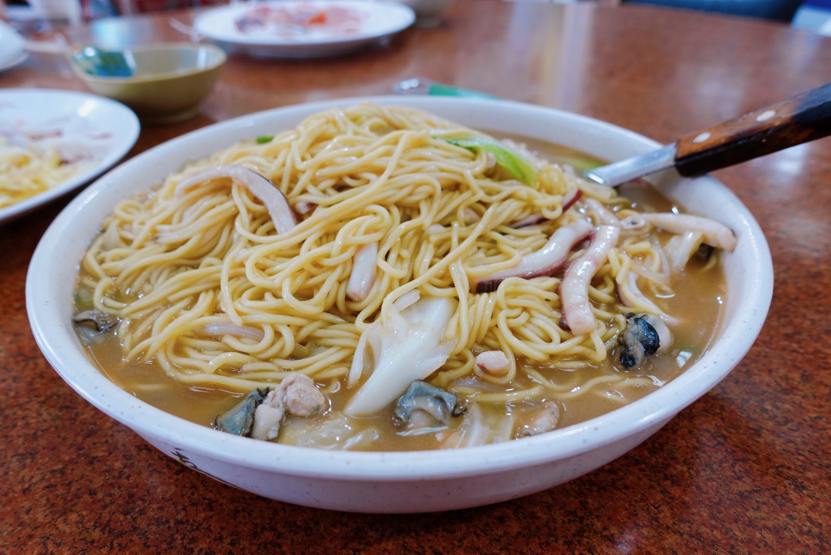 《新竹美食》南寮漁港餐廳推薦小林海鮮A-1攤位，放假吃海鮮看海景好享受(菜單) @神農太太底家