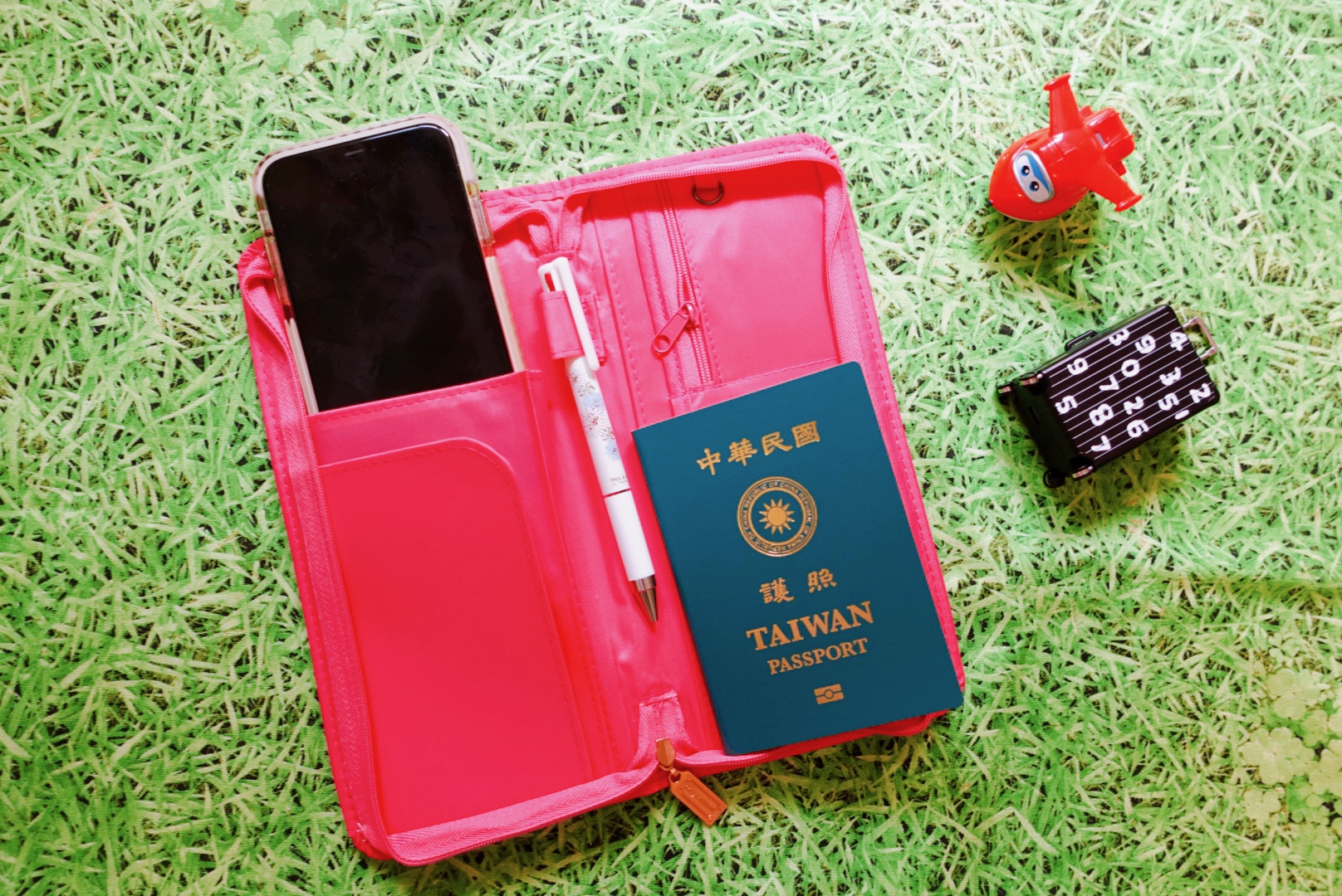 《行李打包神器》珠友旅行收納系列-Unicite，國內外旅行、日常收納好幫手！台灣製塑化劑重金屬測試通過 @神農太太底家