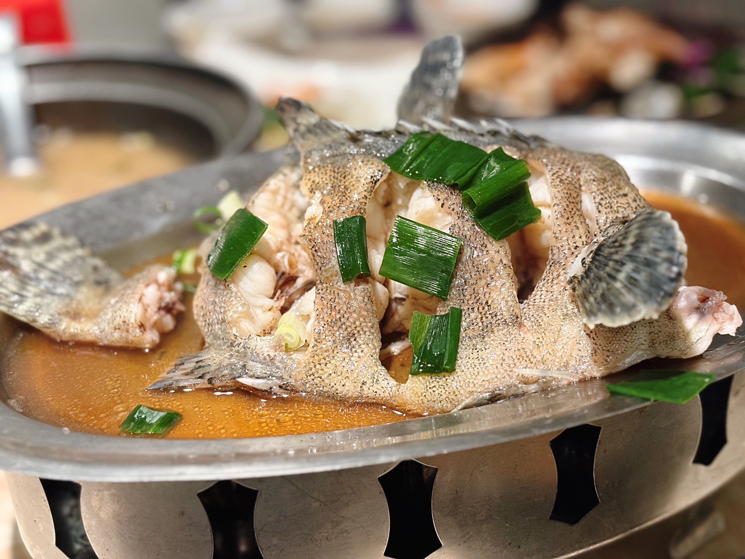 《大武崙美食》昶帝嶺餐廳，誠意滿滿平價海鮮餐廳，蝦鬆當飯吃(2025最新菜單) @神農太太底家