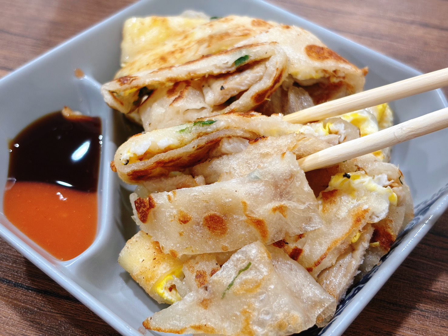 《大橋頭美食》大漢堡早餐店，來份滿出來的手工蛋餅吧！(菜單) @神農太太底家