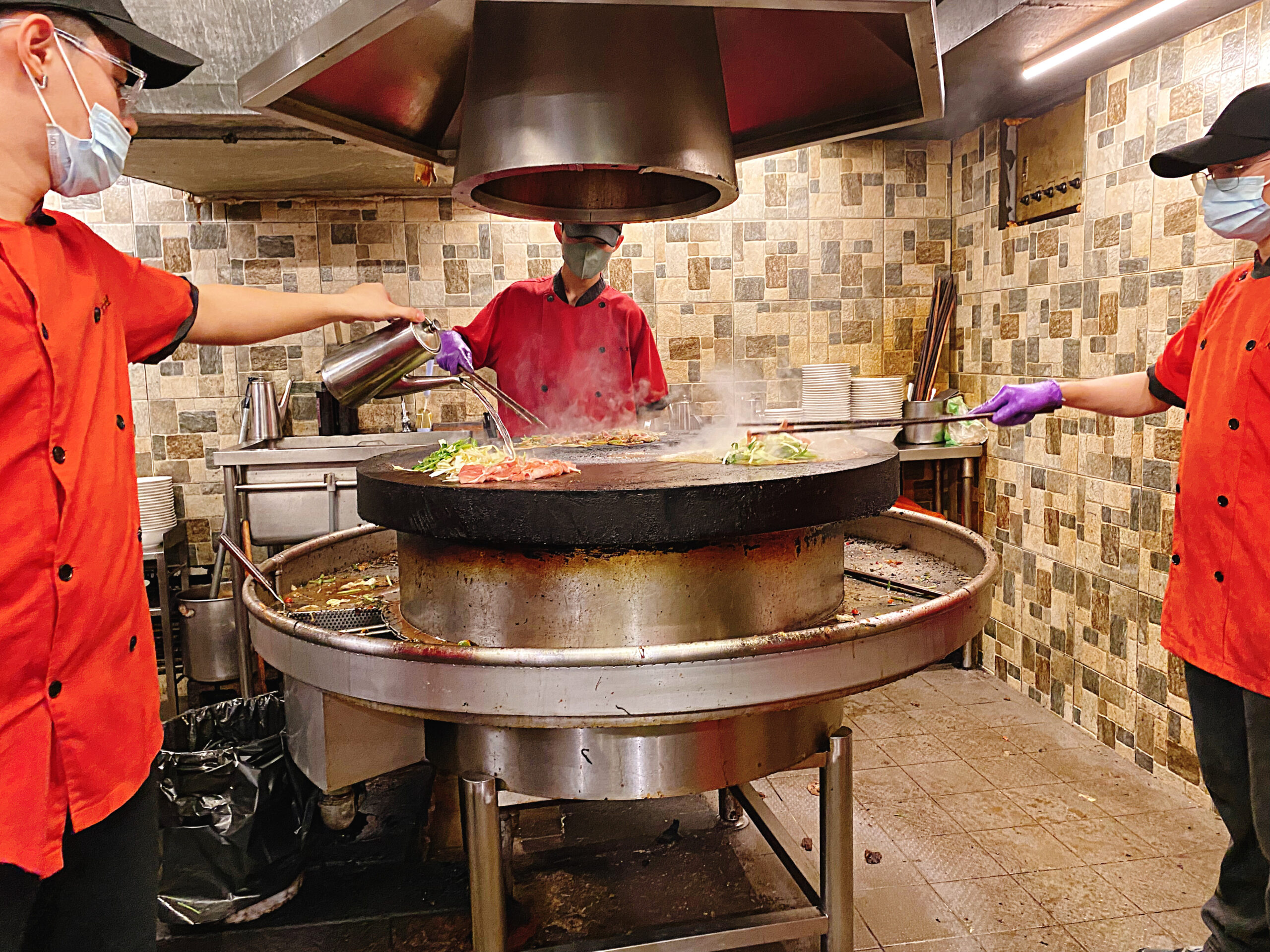 《松江南京站美食》大戈壁蒙古烤肉松江創始店，鴛鴦火鍋自助吧吃到撐(價目表) @神農太太底家