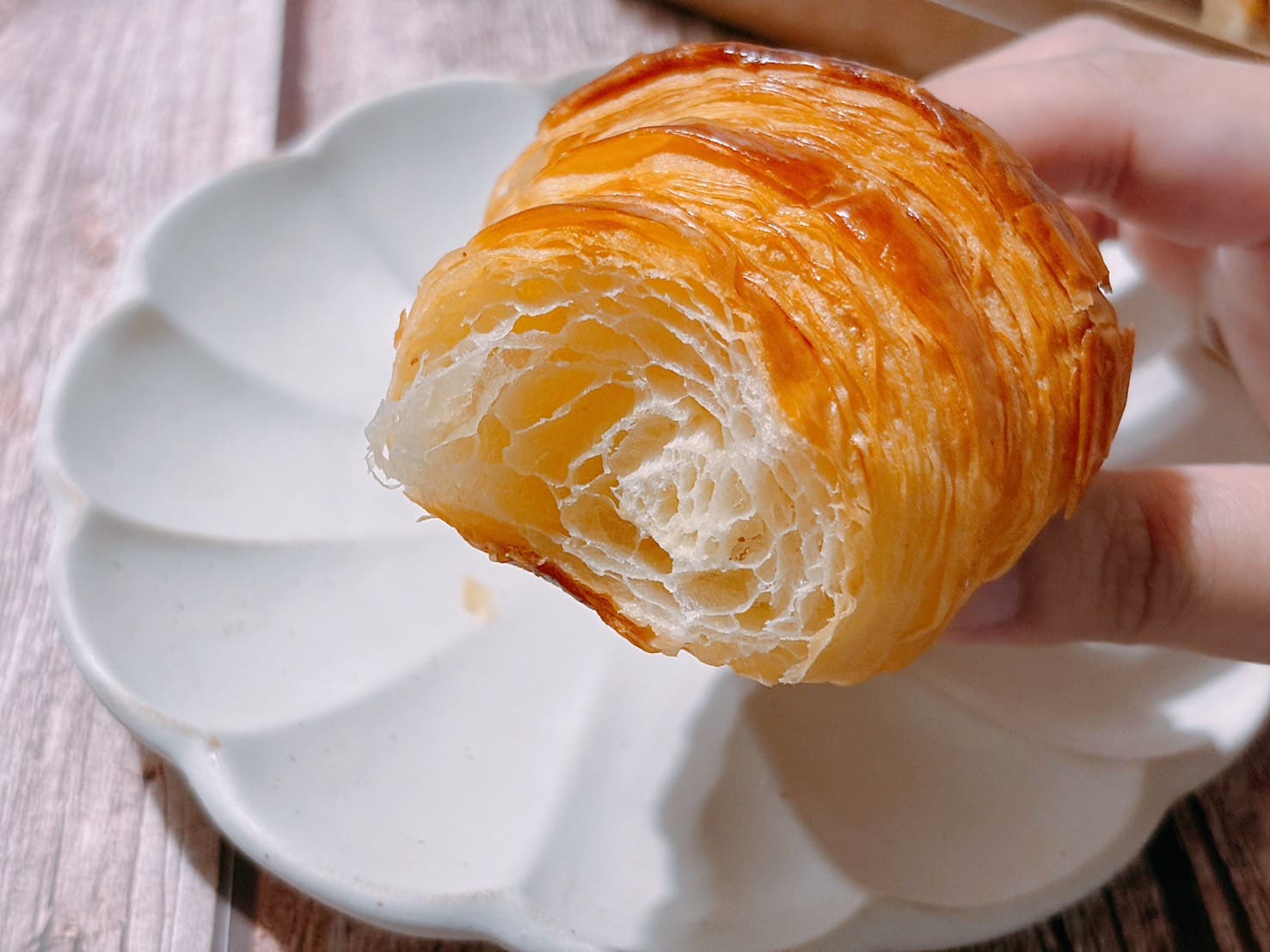 《中山國中站美食》陳耀訓·麵包埠蛋黃酥，如同水晶一般的藝術品(價目表) @神農太太底家