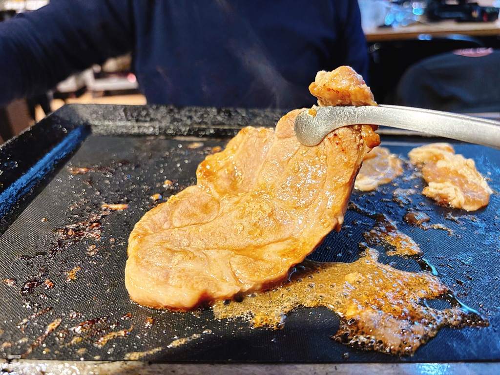 《東區美食》 啾哇嘿喲韓式烤肉專門店，平價韓式燒肉火鍋吃到飽(菜單) @神農太太底家