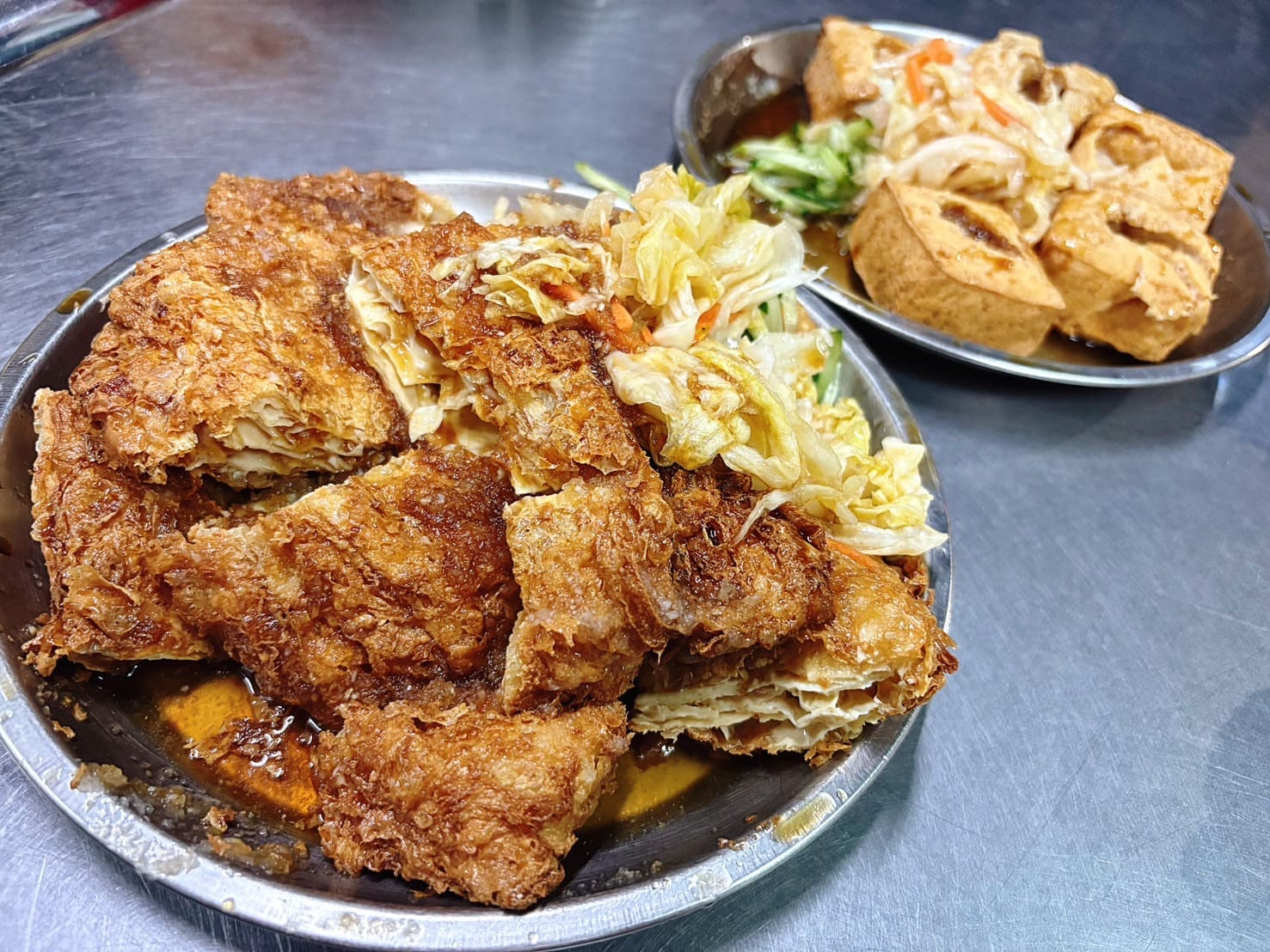 《基隆美食》乖乖臭豆腐，酥到掉渣第一名好吃的炸豆皮(菜單) @神農太太底家