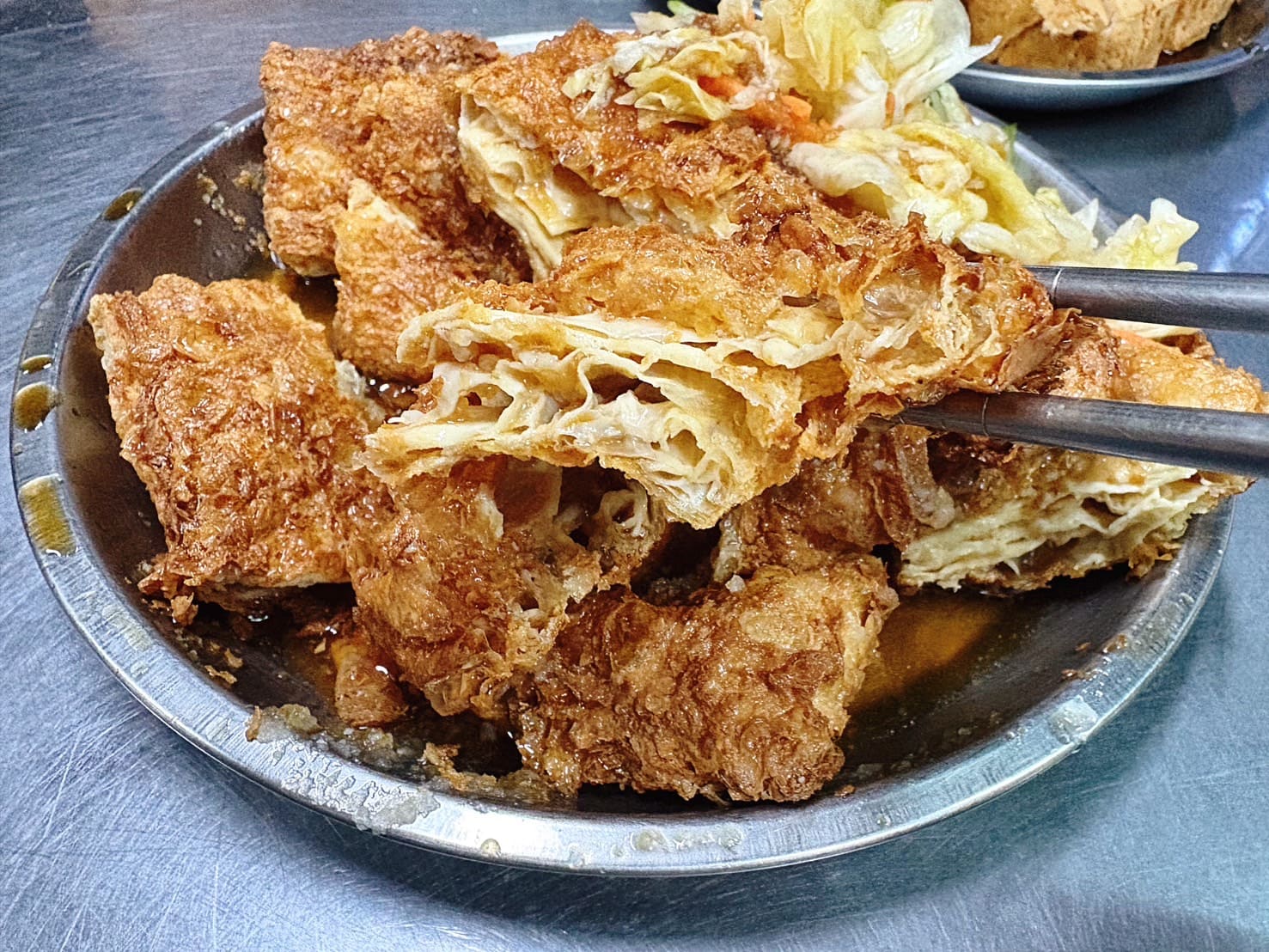 《基隆美食》乖乖臭豆腐，酥到掉渣第一名好吃的炸豆皮(菜單) @神農太太底家