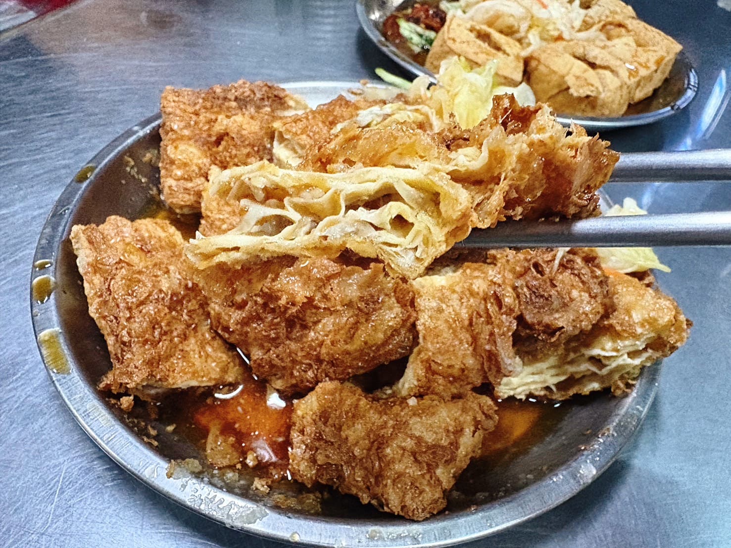 《基隆美食》乖乖臭豆腐，酥到掉渣第一名好吃的炸豆皮(菜單) @神農太太底家