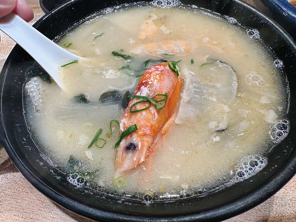 《西湖美食》百魚鮮食屋，平價澎湃生魚丼飯，大碗鮮魚味噌湯不用錢(菜單) @神農太太底家