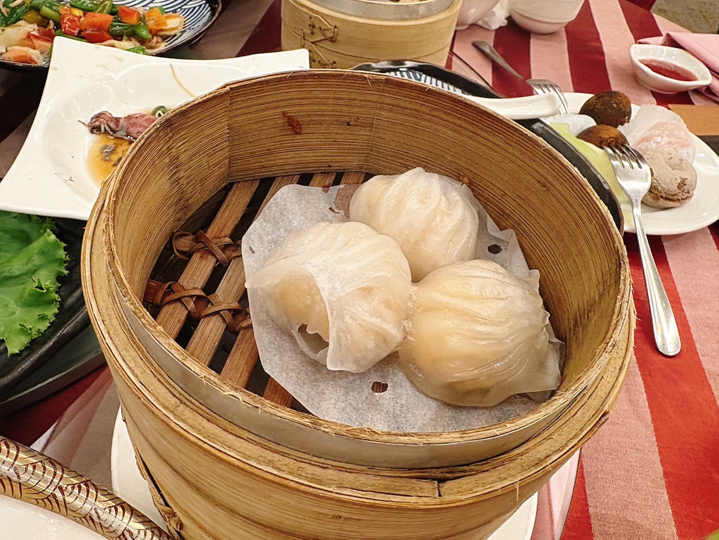 《台中美食》清新溫泉飯店天地一家中餐廳，港點熱炒吃到飽超值(菜單) @神農太太底家