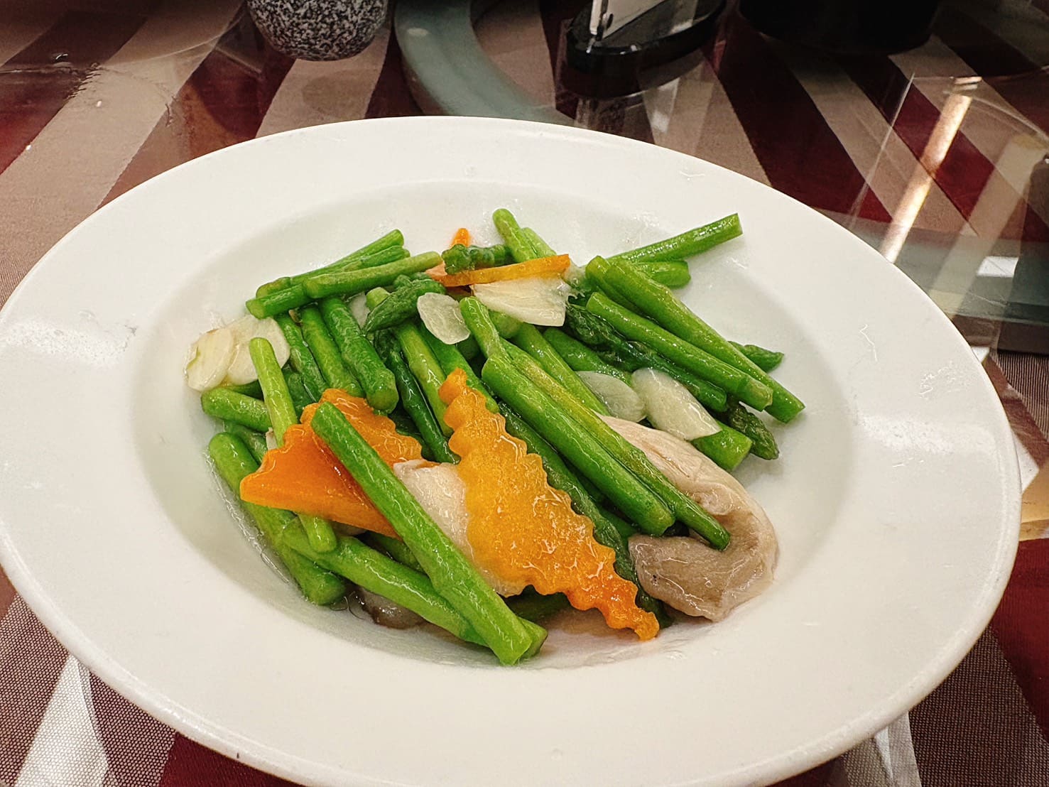 《台中美食》清新溫泉飯店天地一家中餐廳，港點熱炒吃到飽超值(菜單) @神農太太底家