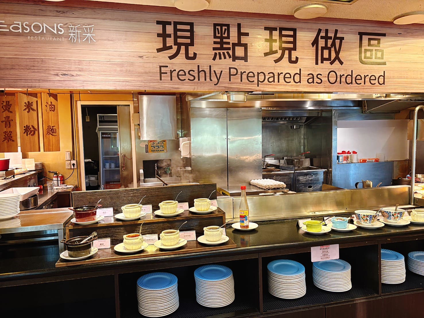 《台中住宿》清新溫泉飯店，房內泡湯、中式晚餐吃到飽、戶外泳池好好玩 @神農太太底家