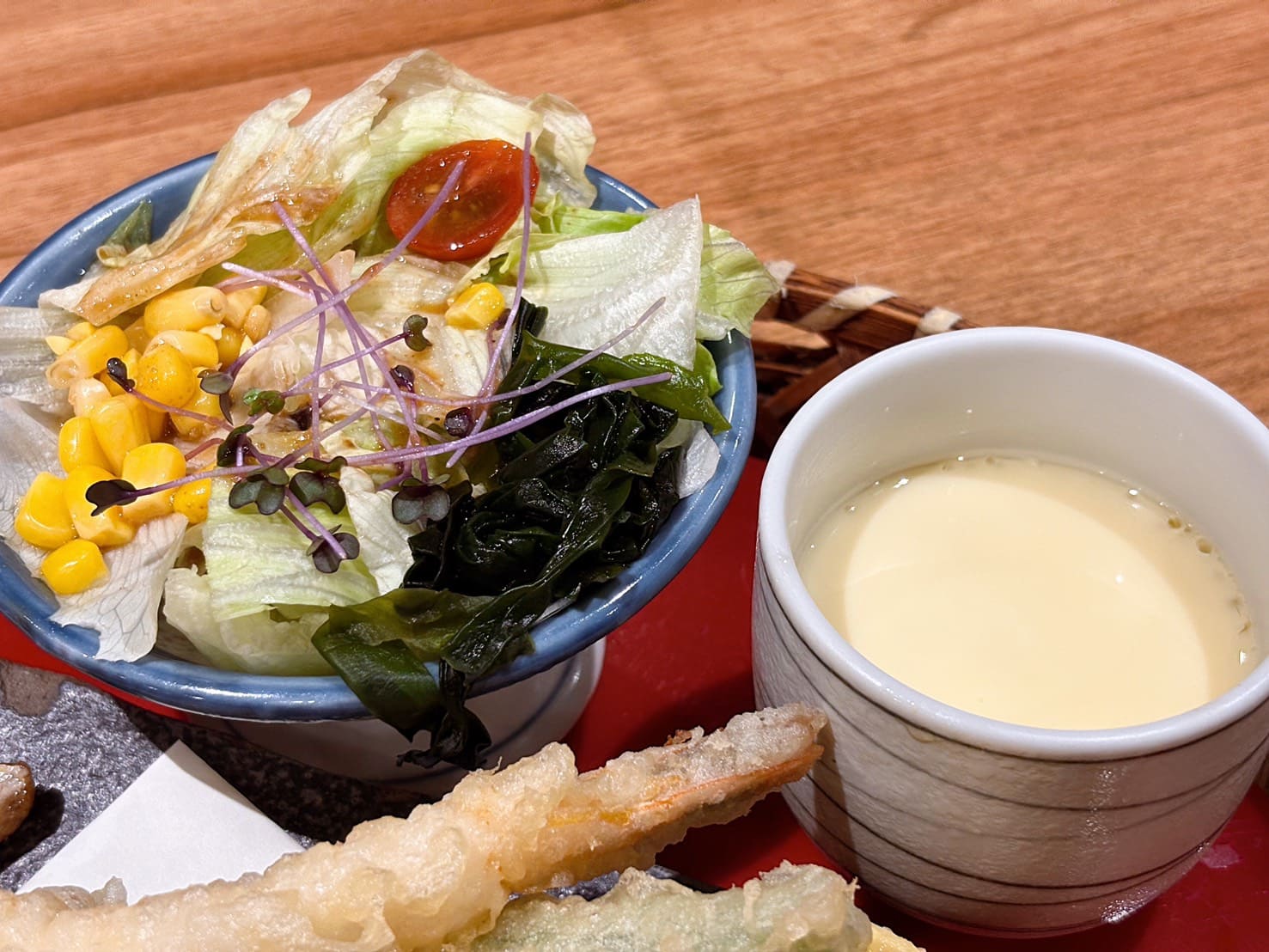 《信義區美食》博多天麩羅山海明太子吃到飽，限量20份商業午餐好豐盛(菜單) @神農太太底家