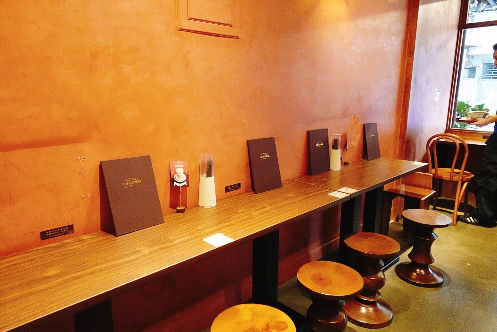 《信義安和美食》王李氏炸醬麵，質感新型態中式麵食bar(菜單) @神農太太底家