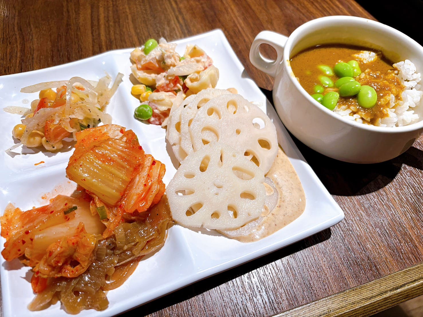 《小巨蛋美食》橫濱牛排微風南京店，自助沙拉吧咖哩飯吃到飽(菜單) @神農太太底家