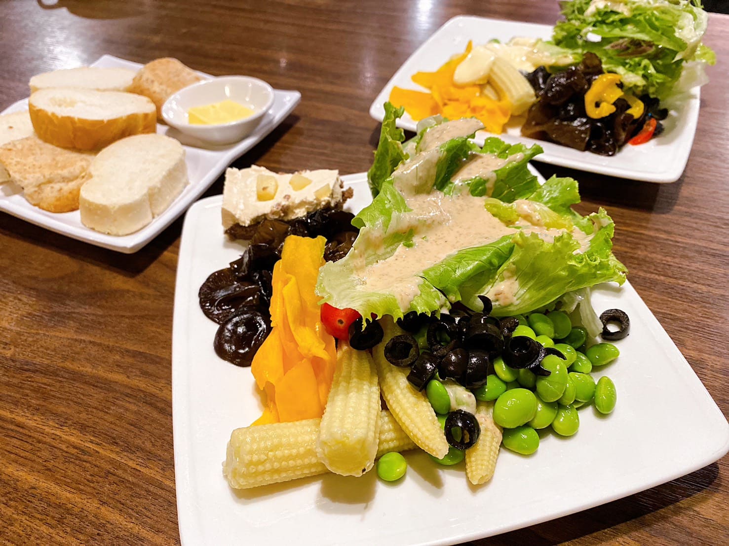 《小巨蛋美食》橫濱牛排微風南京店，自助沙拉吧咖哩飯吃到飽(菜單) @神農太太底家