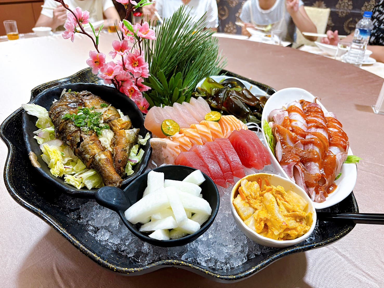 《吉林路美食》半斤九兩台菜海鮮餐廳，澎湃宴會桌菜(菜單) @神農太太底家