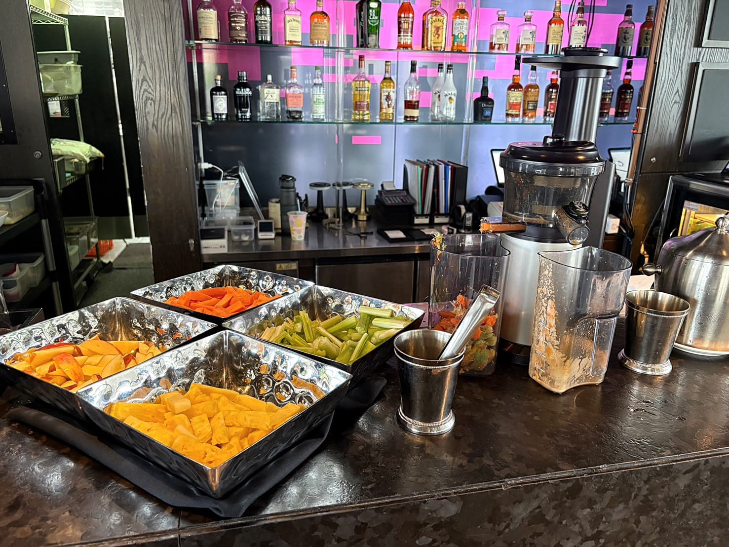 《中山區美食》台北中山雅樂軒酒店Aloft酒店，景觀早餐只要330元起(價格 停車) @神農太太底家