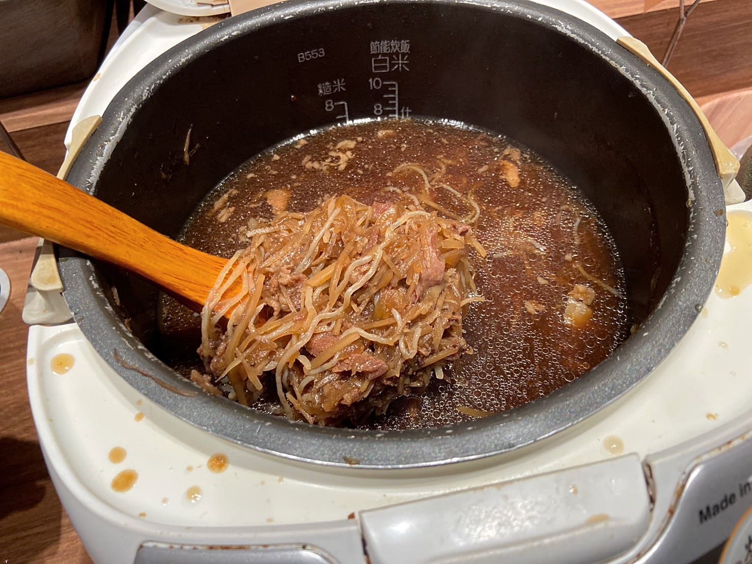 《蘆洲美食》涮乃葉徐匯廣場店，平日中午5小時爆吃火鍋吃到飽(2025年菜單) @神農太太底家