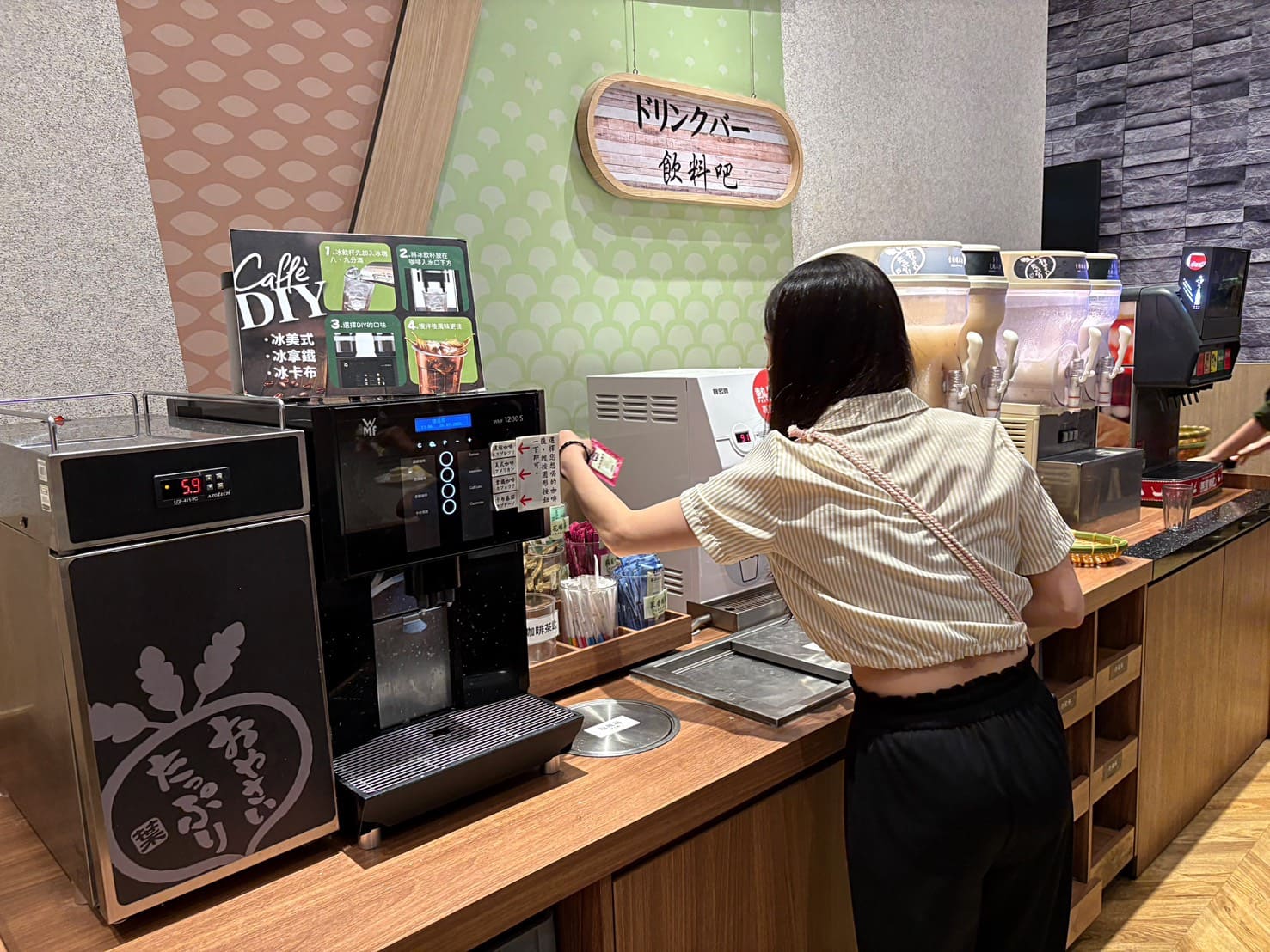 《蘆洲美食》涮乃葉徐匯廣場店，平日中午5小時爆吃火鍋吃到飽(2025年菜單) @神農太太底家