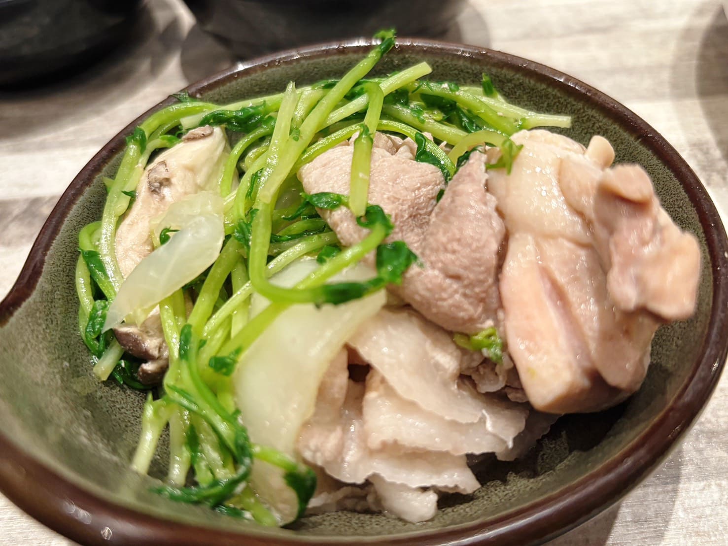 《蘆洲美食》涮乃葉徐匯廣場店，平日中午5小時爆吃火鍋吃到飽(2025年菜單) @神農太太底家