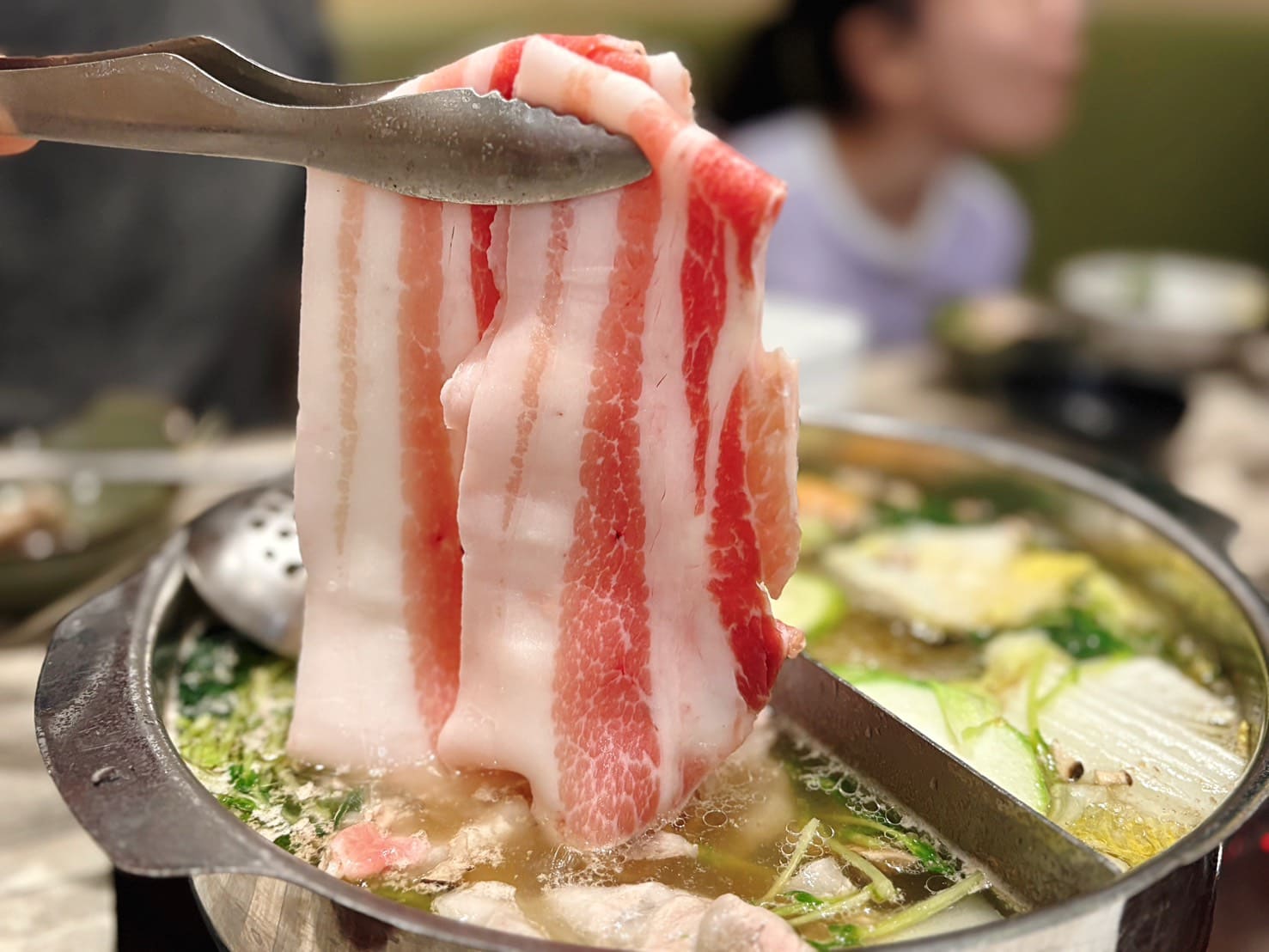 《蘆洲美食》涮乃葉徐匯廣場店，平日中午5小時爆吃火鍋吃到飽(2025年菜單) @神農太太底家