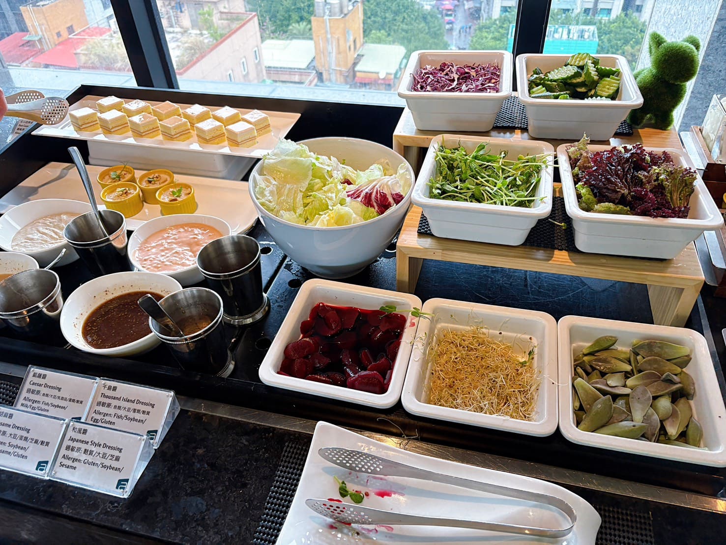 《中山區美食》台北中山雅樂軒酒店Aloft酒店，景觀早餐吃到飽只要330元起(價格 停車) @神農太太底家