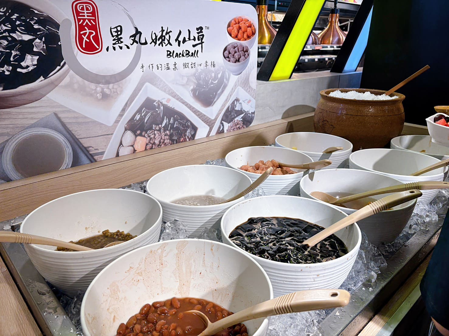 《板橋美食》吉哆火鍋百匯，台味聯名超多菜色火鍋自助吃到飽(價目表) @神農太太底家