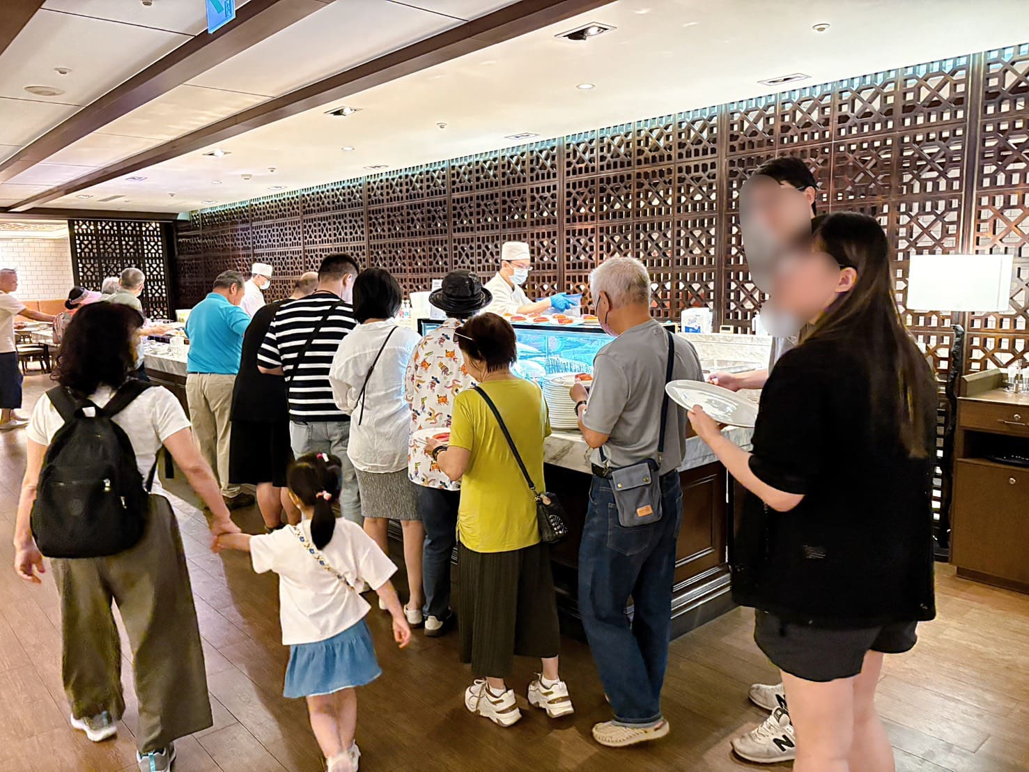 《南京復興站美食》JR東日本大飯店台北鉑麗安全日餐廳，日本F1牛肉饗宴買大送小(訂位 優惠 價目表) @神農太太底家
