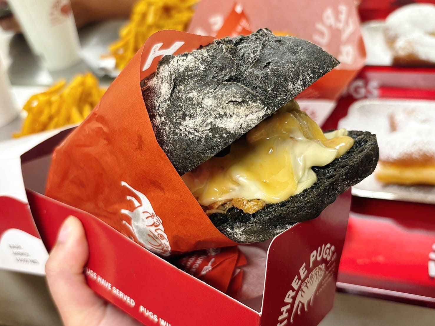 《忠孝復興美食》三巴漢堡 by 巴巴餐車，手打漢堡香料薯條必吃，大胃王挑戰送獎金(菜單) @神農太太底家