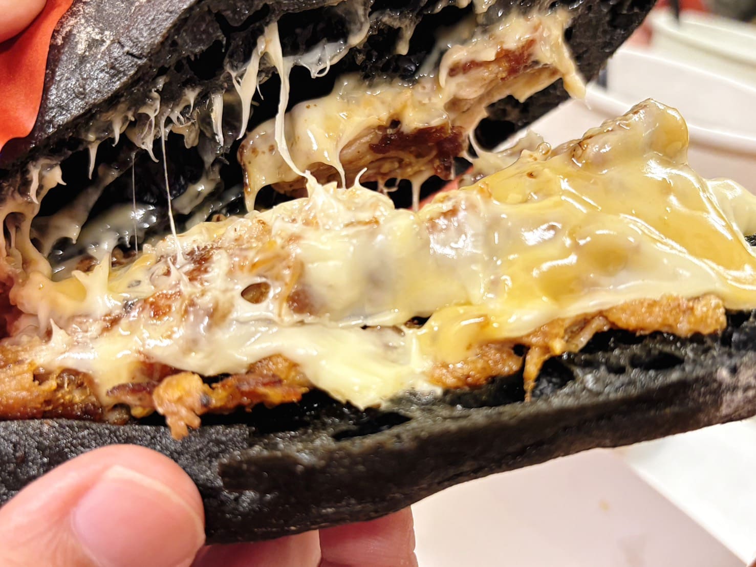 《忠孝復興美食》三巴漢堡 by 巴巴餐車，手打漢堡香料薯條必吃，大胃王挑戰送獎金(菜單) @神農太太底家
