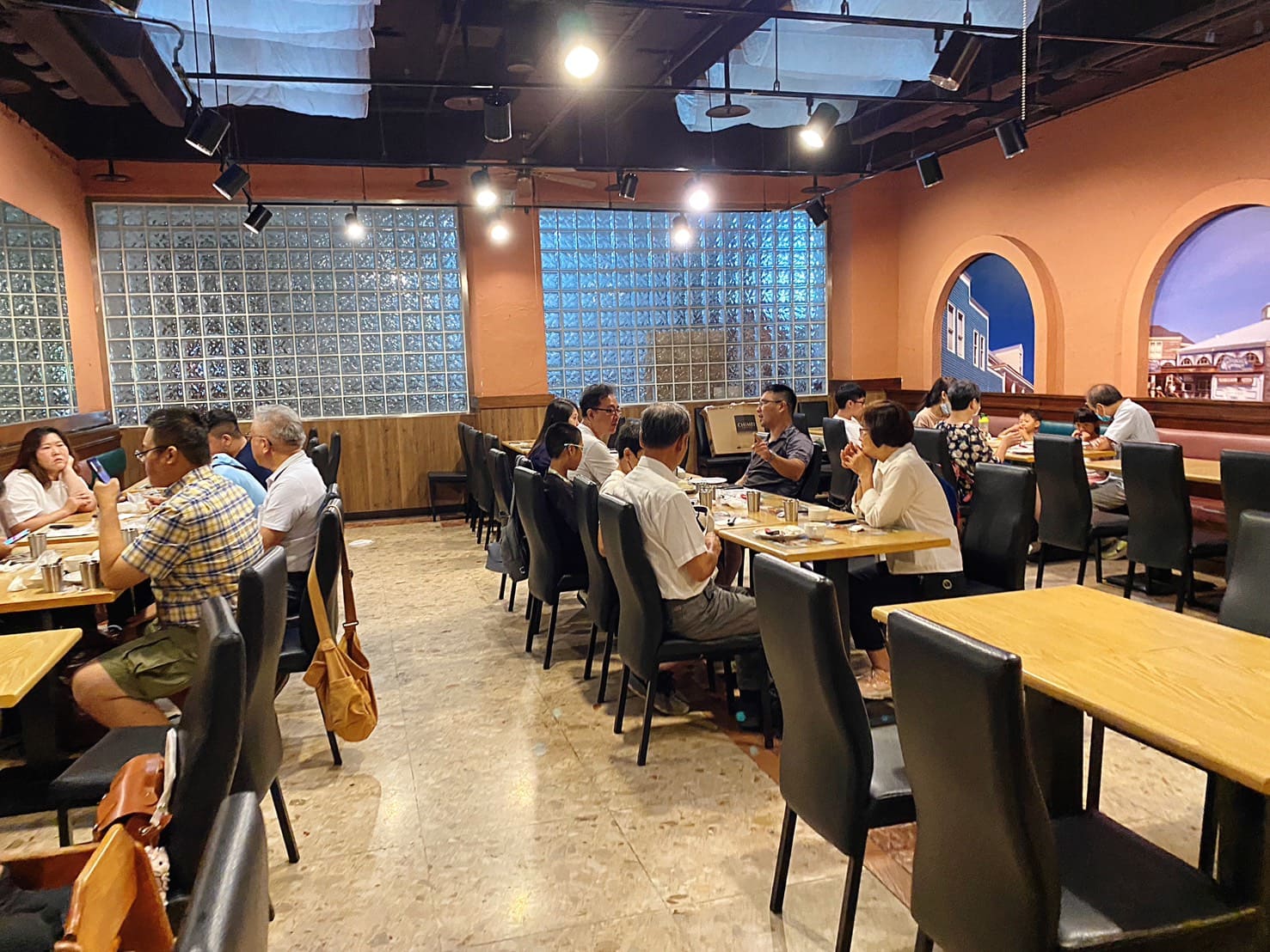 《公館美食》龐德羅莎台大店，高CP值老字號自助吧吃到飽(菜單) @神農太太底家