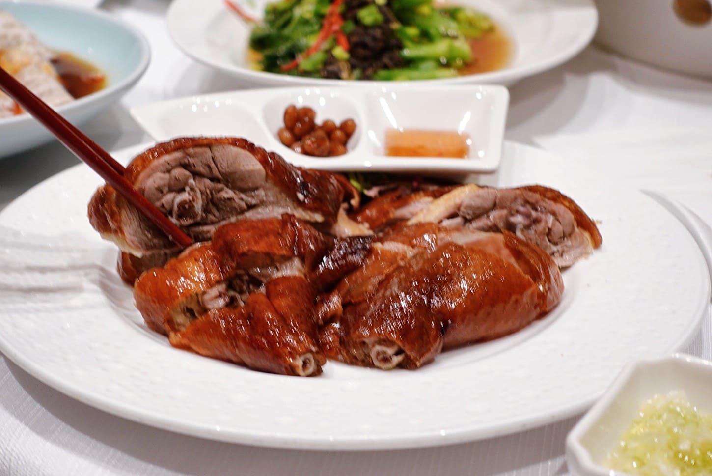 《南京復興美食》國賓中餐廳，烤鴨與龍蝦泡飯必吃，多年米其林推薦(菜單) @神農太太底家