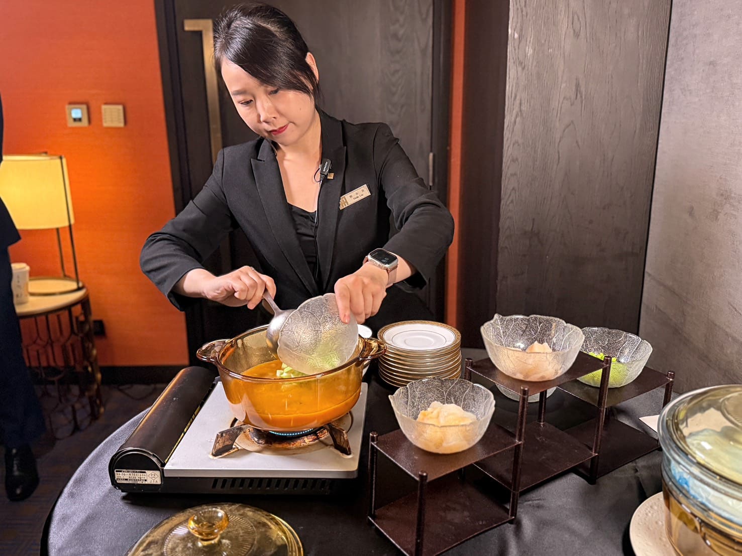 《南京復興美食》國賓中餐廳，烤鴨與龍蝦泡飯必吃，多年米其林推薦(菜單) @神農太太底家