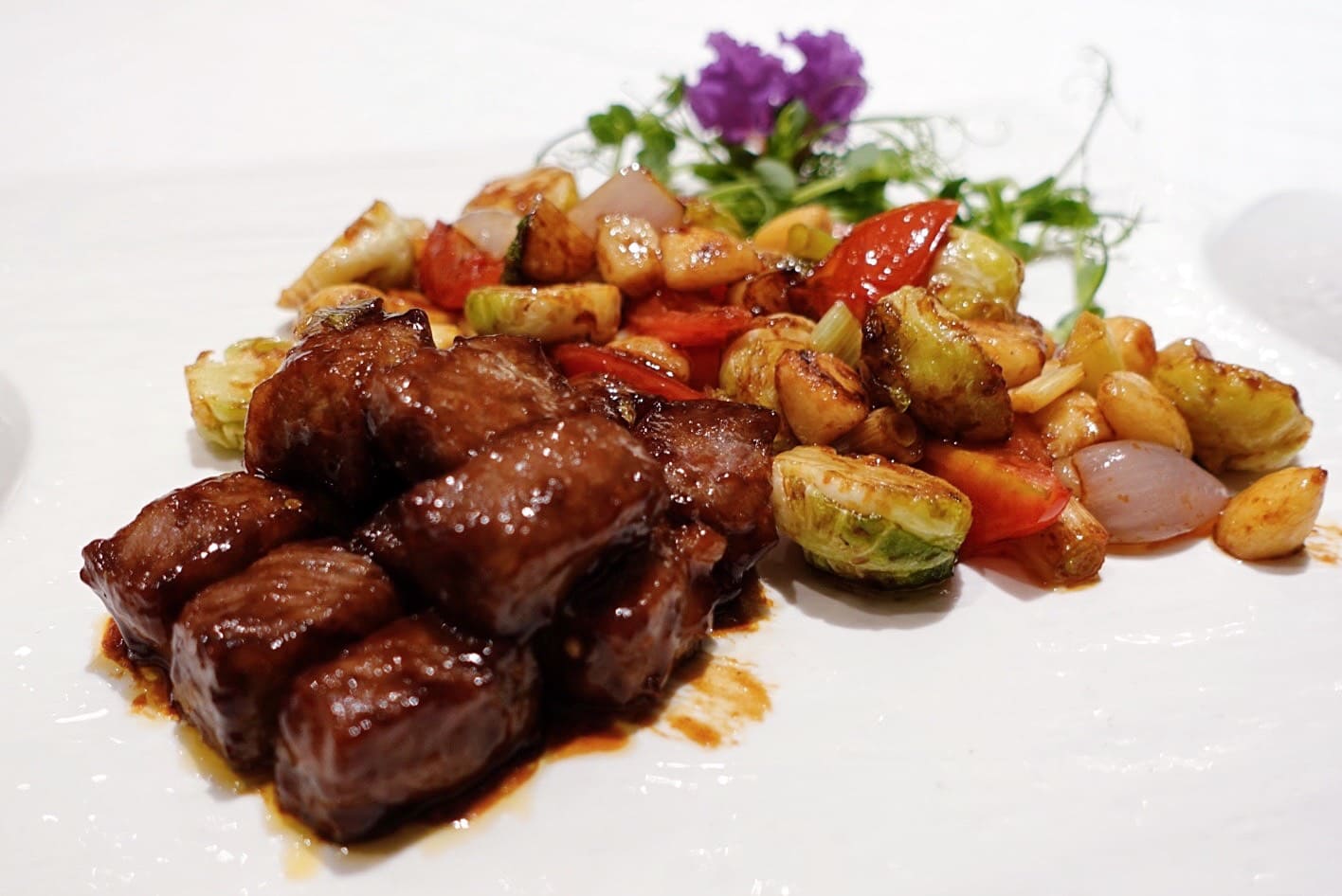 《南京復興美食》國賓中餐廳，烤鴨與龍蝦泡飯必吃，多年米其林推薦(菜單) @神農太太底家