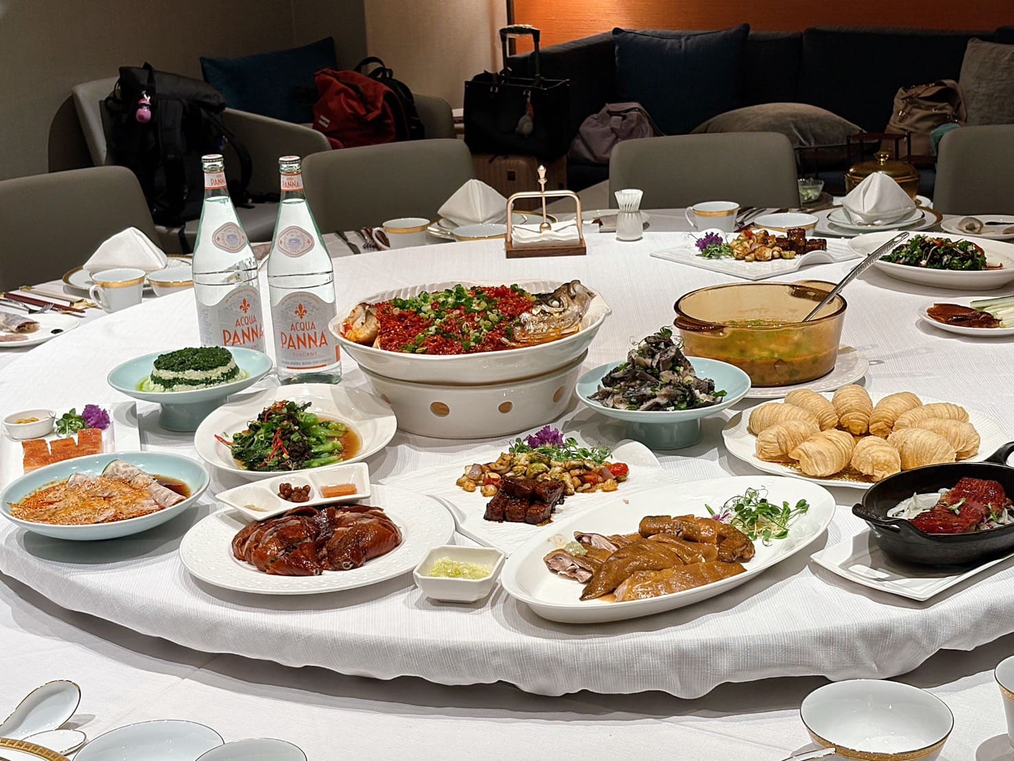《南京復興美食》國賓中餐廳，烤鴨與龍蝦泡飯必吃，多年米其林推薦(菜單) @神農太太底家