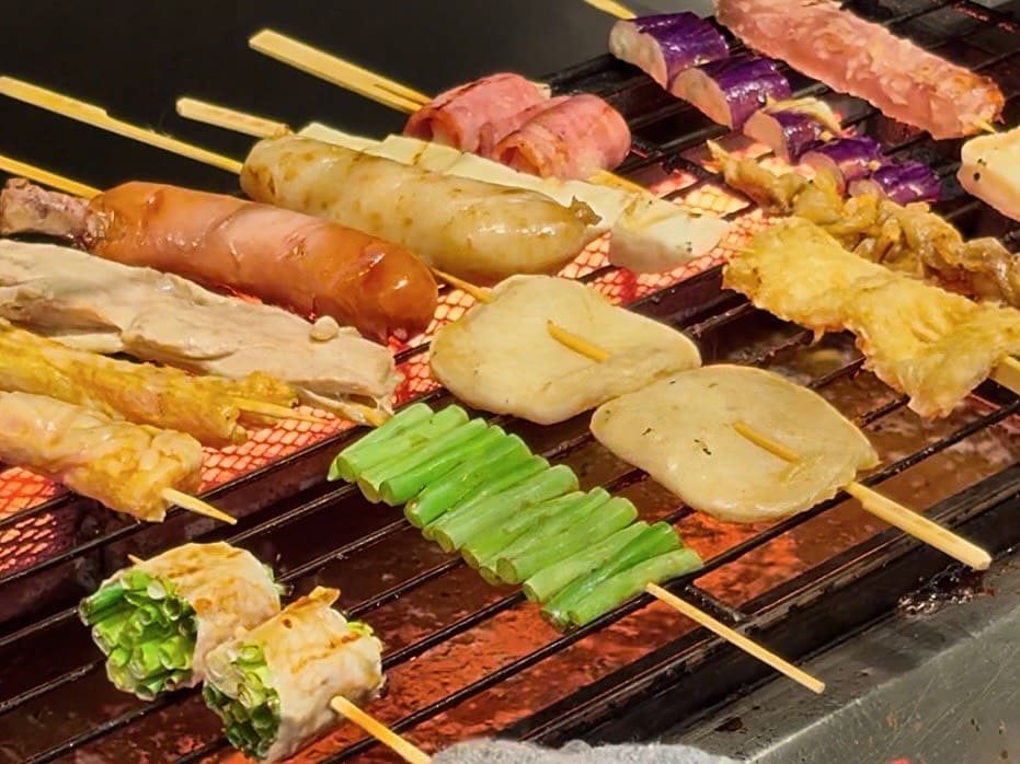 《信義安和美食》焦糖楓通化店，漢方串燒非油炸，20元起美味不油膩(菜單) @神農太太底家