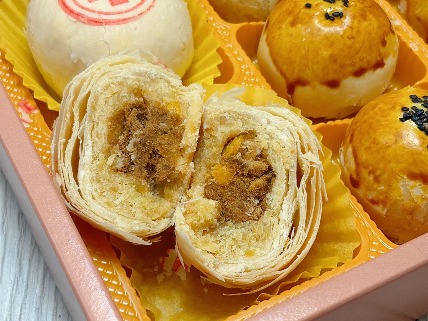 《高雄美食》中鋼蛋黃酥綠豆椪，被鋼鐵耽誤的月餅賣家？(2025價目表) @神農太太底家