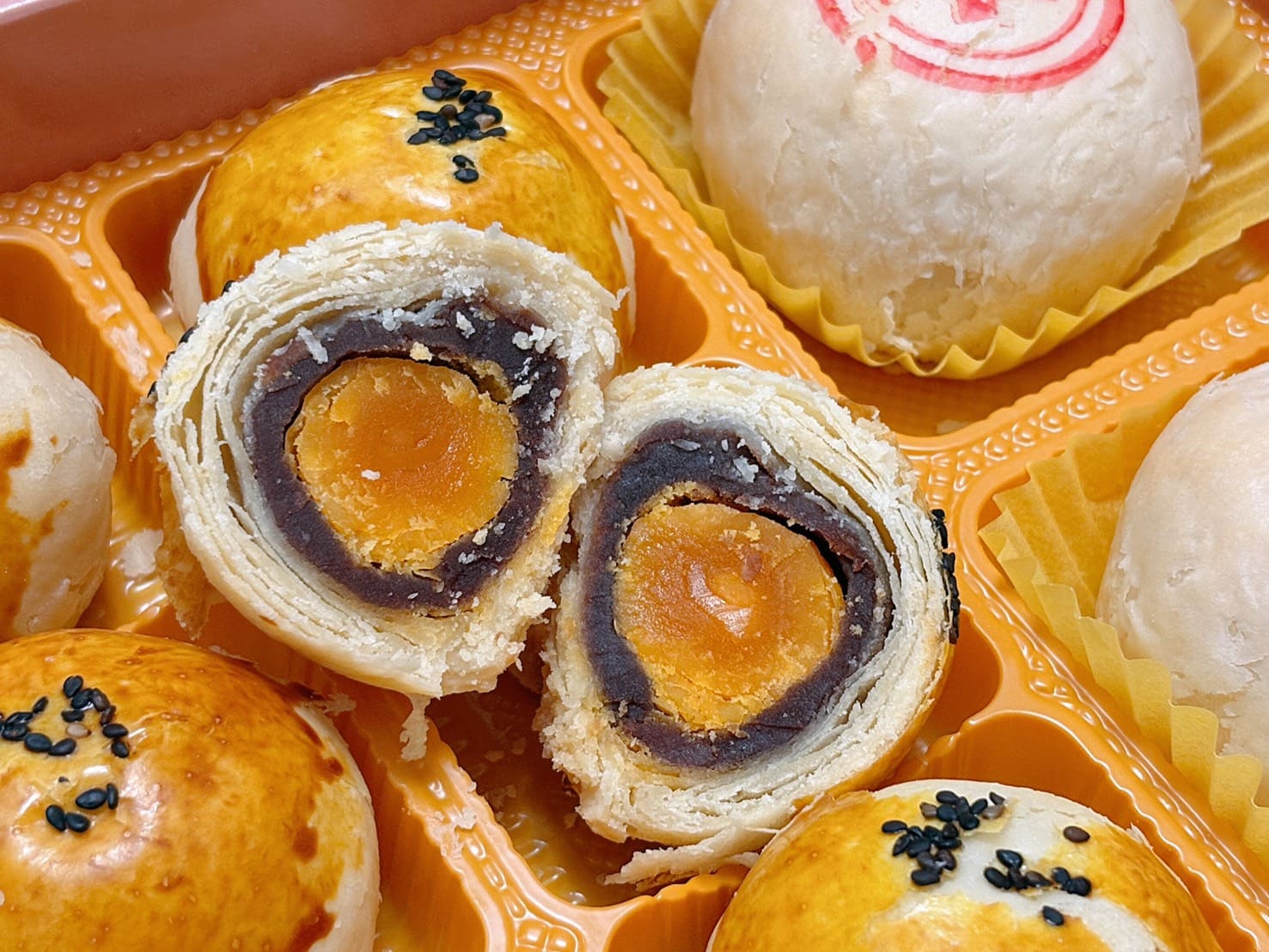 《高雄美食》中鋼蛋黃酥綠豆椪，被鋼鐵耽誤的月餅賣家？(2025價目表) @神農太太底家