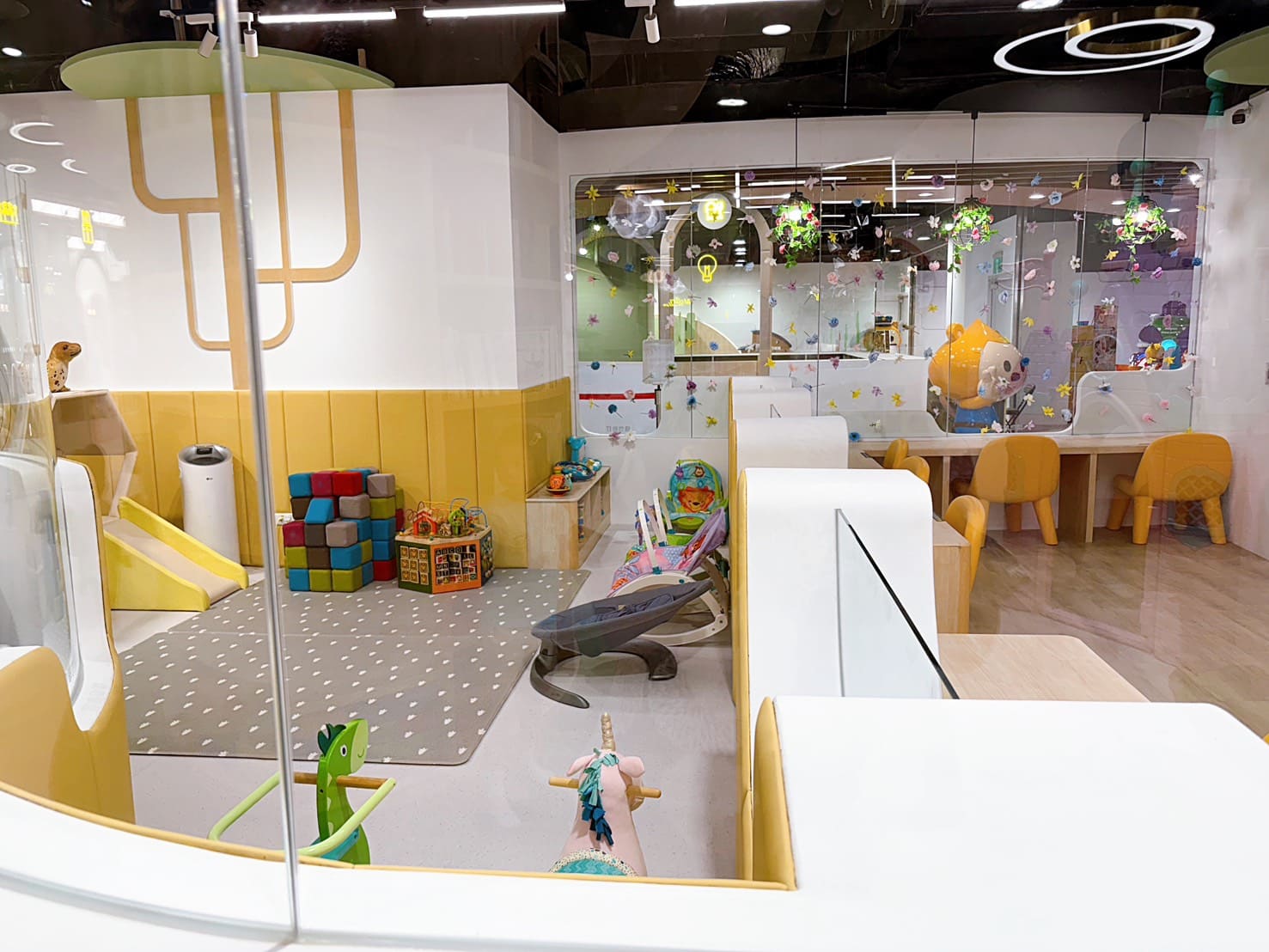 《南港親子》奧斯丁夢想樂園南港環球店，新開幕莊園主題樂園巨大沙坑手工禮服(票價) @神農太太底家
