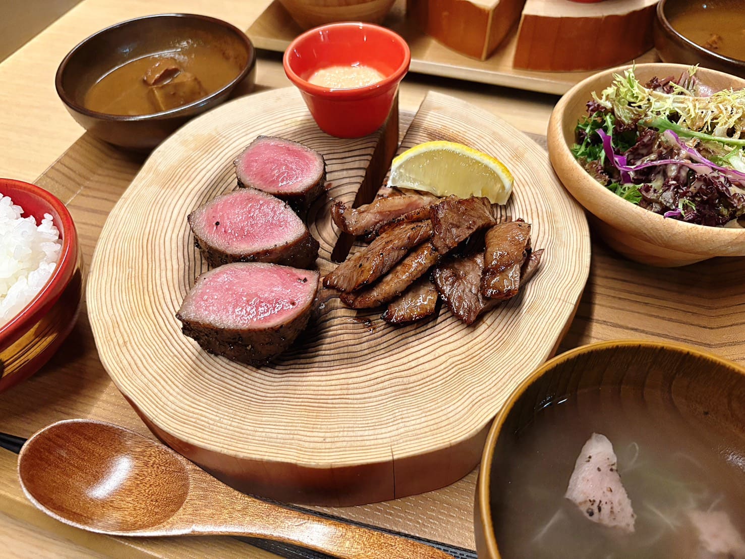 《國父紀念館美食》牛舌的檸檬台北店,超厚切牛舌牛排軟嫩美味(菜單 訂位) @神農太太底家 《國父紀念館美食》牛舌的檸檬台北店,超厚切牛舌牛排軟嫩美味(菜單 訂位) @神農太太底家