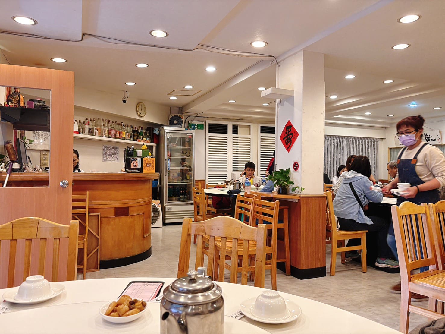 《東門美食》六品小館總店，台北最強豆干肉絲，黃魚豆腐神級美味(菜單) @神農太太底家