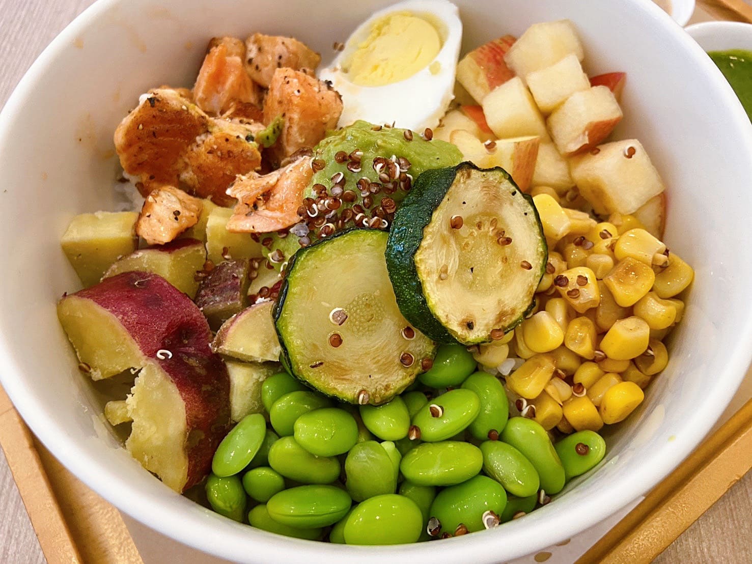 《松菸美食》Woosa洋食パンケーキ 屋莎洋食鬆餅屋，超越舒芙蕾的雲之鬆餅鹹食也都好吃！(菜單) @神農太太底家