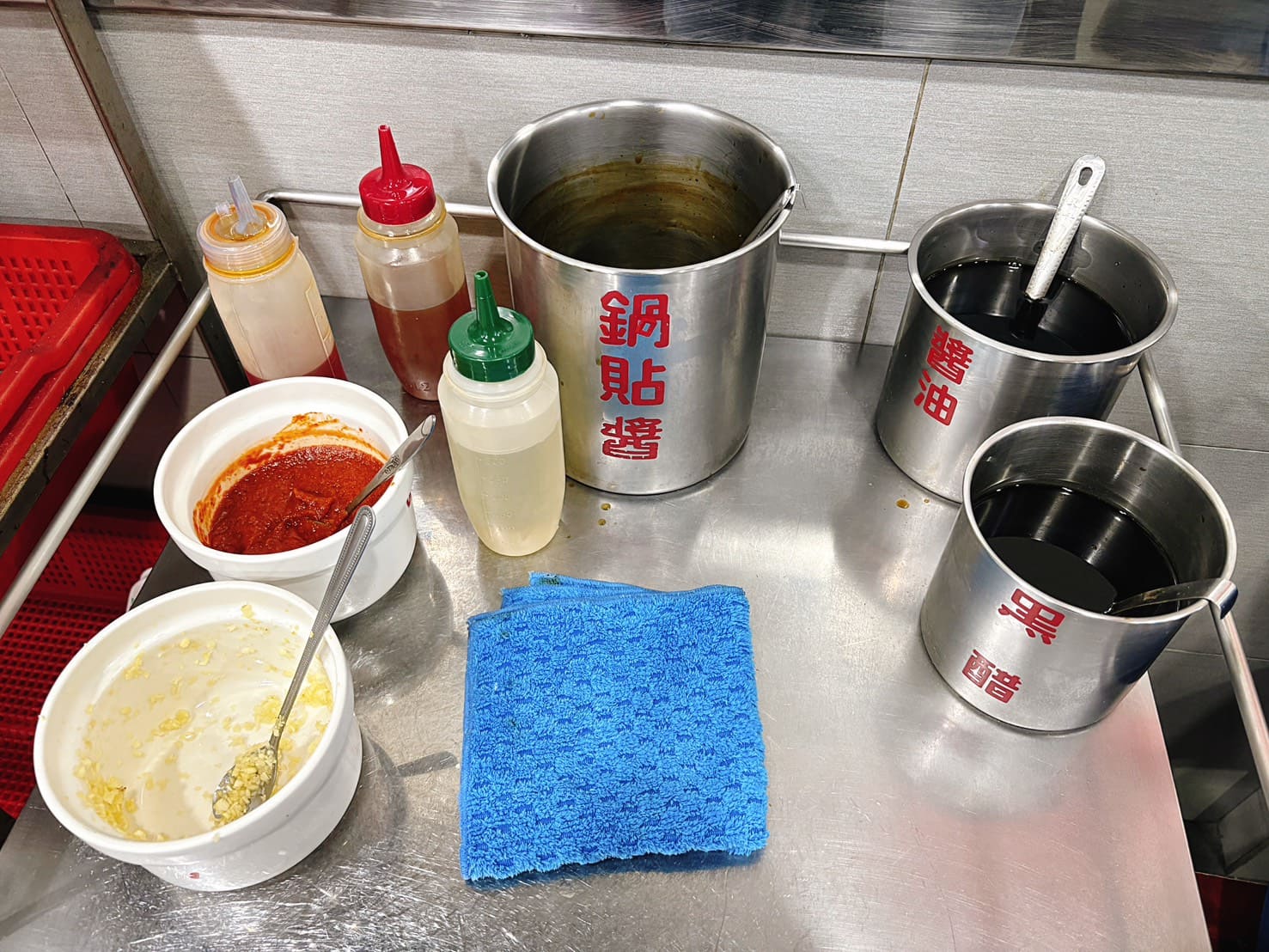 《三重美食》雲林鍋貼，好吃鍋貼及冰花蛋煎必點(菜單) @神農太太底家