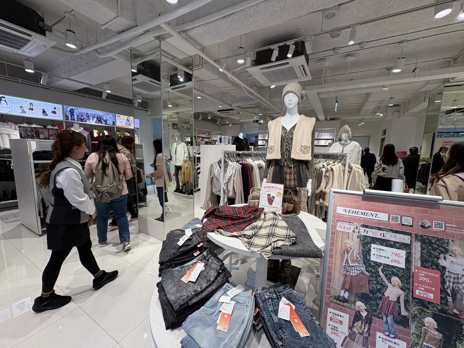 《士林美食》郭家蔥油餅，華榮市場40年老店酥香Q彈(菜單) @神農太太底家