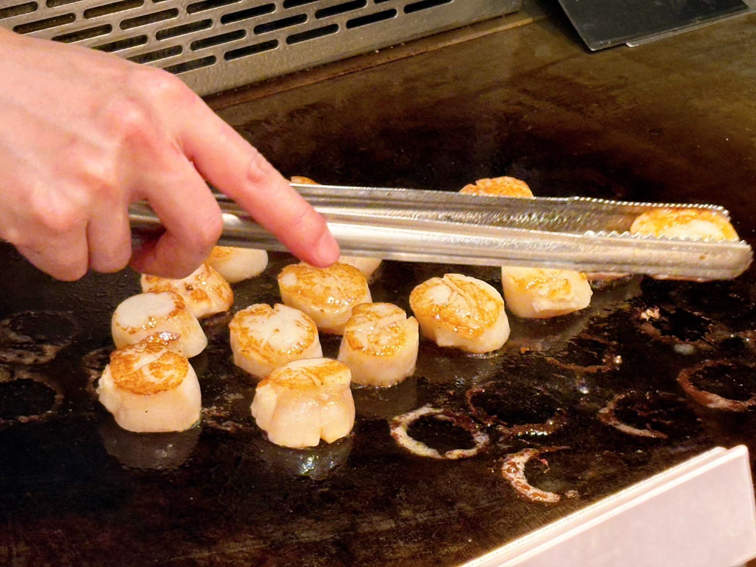 《信義區美食》寒舍艾美探索廚房，改裝升級龍蝦和牛海膽鮑魚蟹腳生干貝吃到飽(訂位 價目表) @神農太太底家