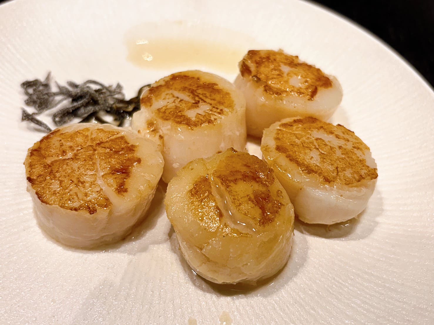 《信義區美食》寒舍艾美探索廚房，改裝升級龍蝦和牛海膽鮑魚蟹腳生干貝吃到飽(訂位 價目表) @神農太太底家