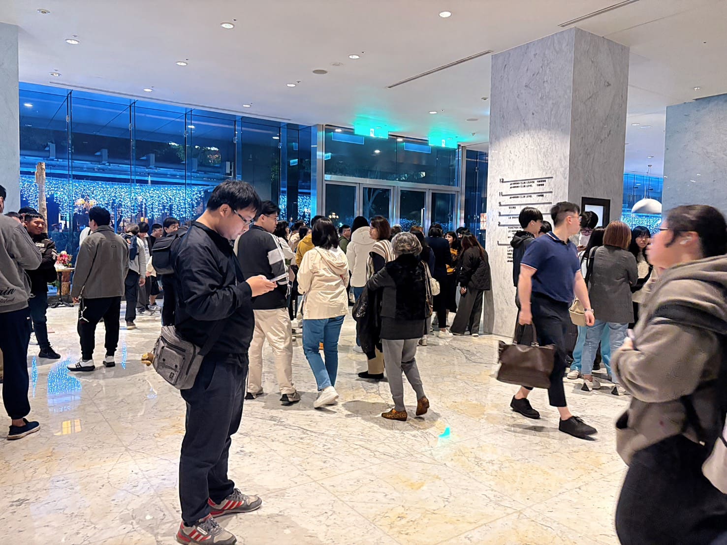 《信義區美食》寒舍艾美探索廚房,改裝升級龍蝦和牛海膽鮑魚蟹腳生干貝吃到飽(訂位 價目表) @神農太太底家 《信義區美食》寒舍艾美探索廚房,改裝升級龍蝦和牛海膽鮑魚蟹腳生干貝吃到飽(訂位 價目表) @神農太太底家