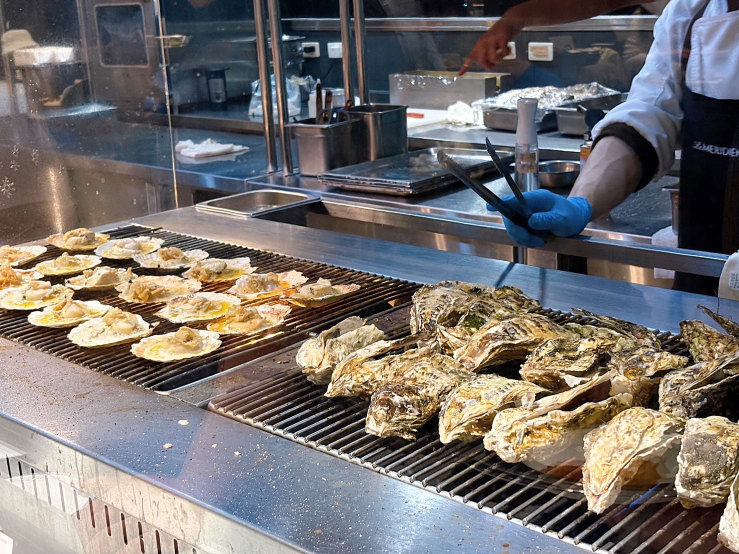 《信義區美食》寒舍艾美探索廚房，改裝升級龍蝦和牛海膽鮑魚蟹腳生干貝吃到飽(訂位 價目表) @神農太太底家