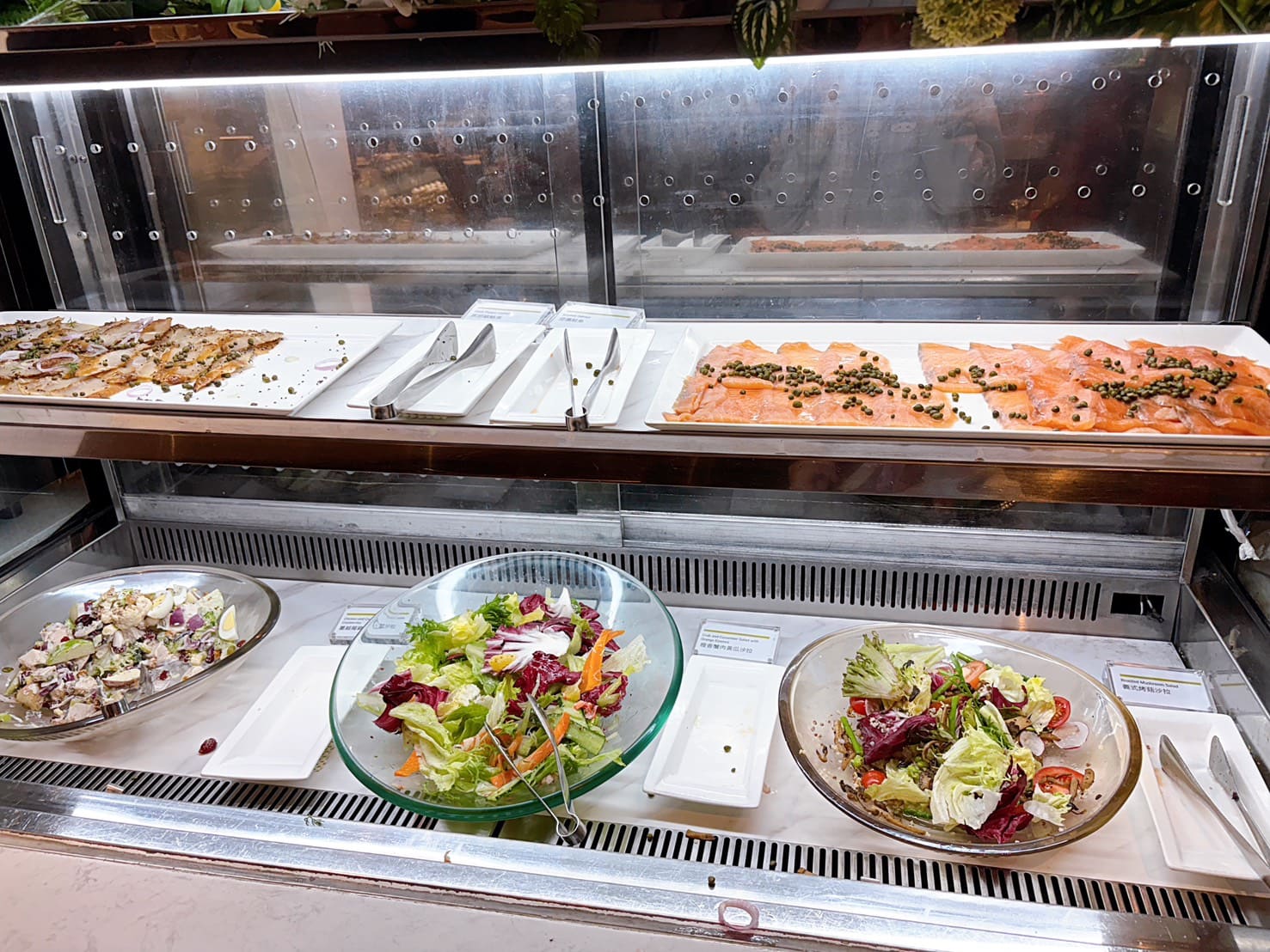 《信義區美食》寒舍艾美探索廚房，改裝升級龍蝦和牛海膽鮑魚蟹腳生干貝吃到飽(訂位 價目表) @神農太太底家