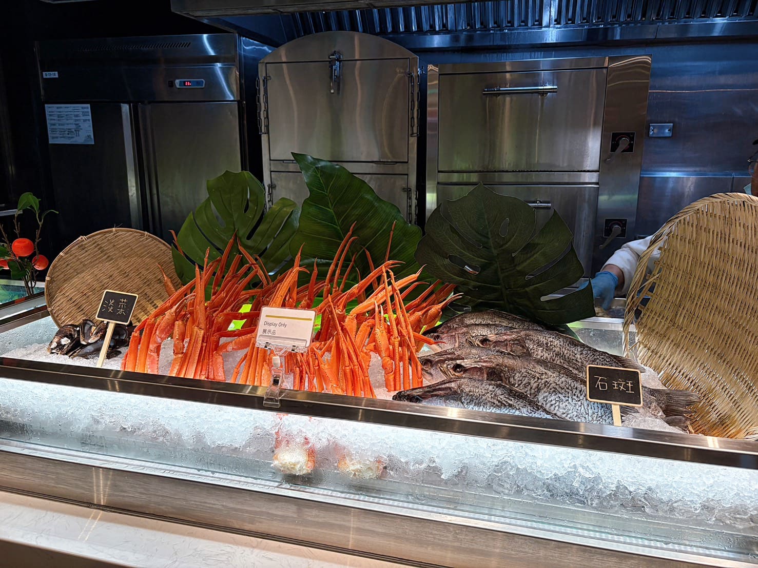 《信義區美食》寒舍艾美探索廚房，改裝升級龍蝦和牛海膽鮑魚蟹腳生干貝吃到飽(訂位 價目表) @神農太太底家