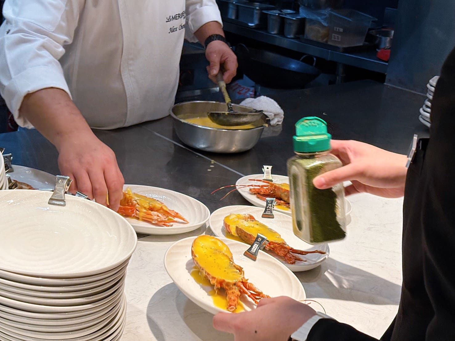 《信義區美食》寒舍艾美探索廚房，改裝升級龍蝦和牛海膽鮑魚蟹腳生干貝吃到飽(訂位 價目表) @神農太太底家